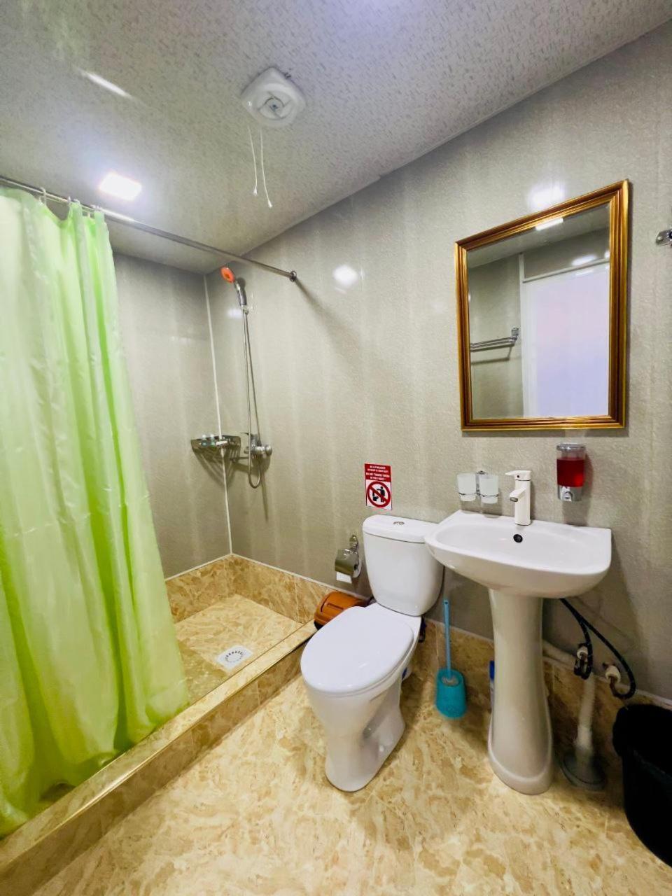 Gold Khiva Bed & Breakfast Bagian luar foto