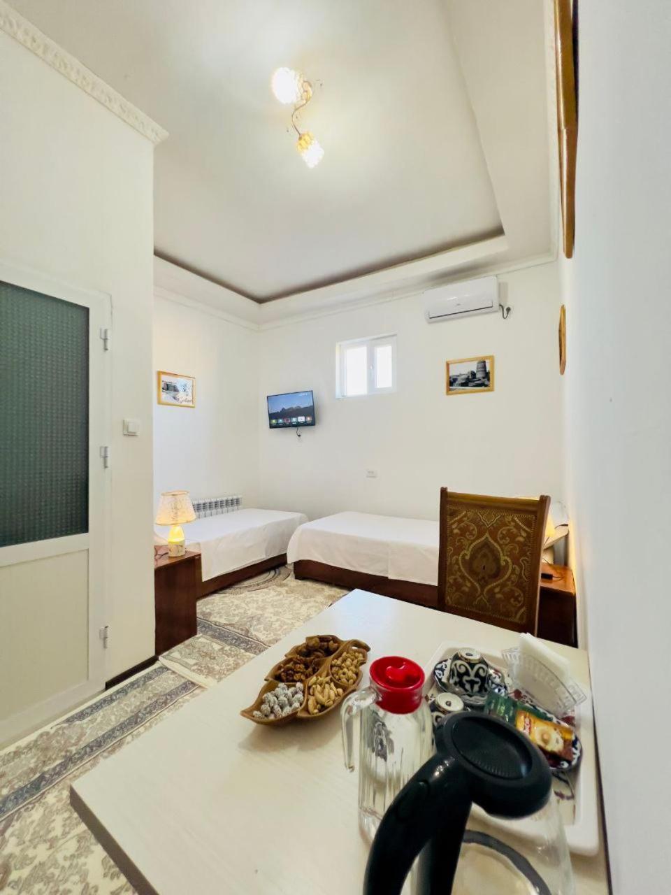 Gold Khiva Bed & Breakfast Bagian luar foto
