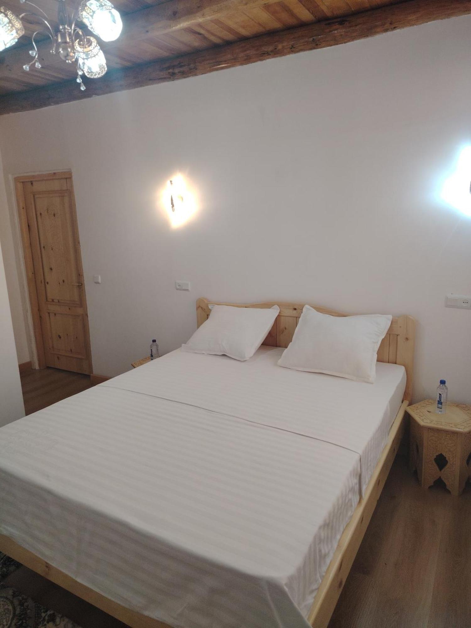 Gold Khiva Bed & Breakfast Bagian luar foto
