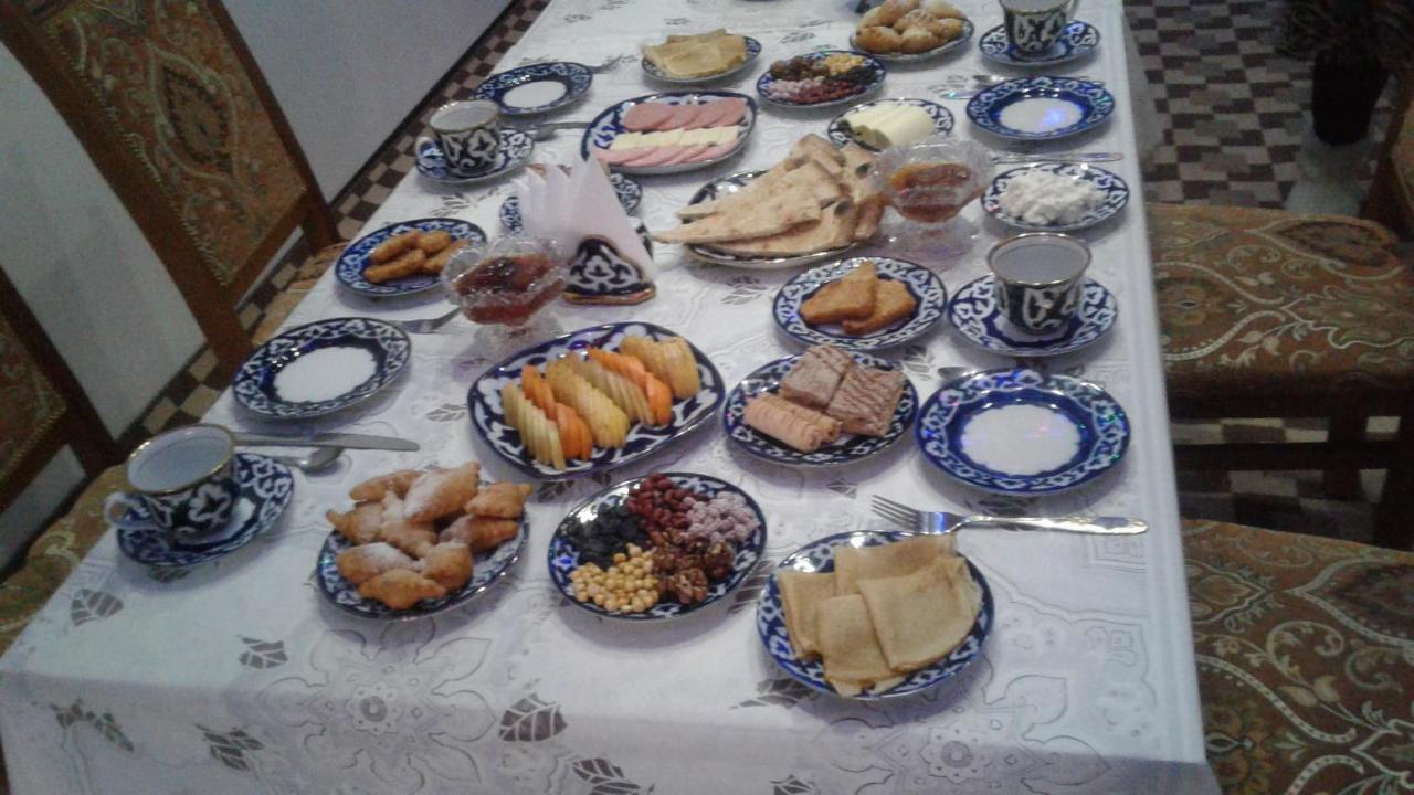 Gold Khiva Bed & Breakfast Bagian luar foto